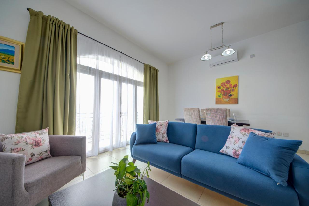 St Julians 2 Bedroom Apartment With Commanding Seaviews By Shortletsmalta Saint Julian's Exterior foto