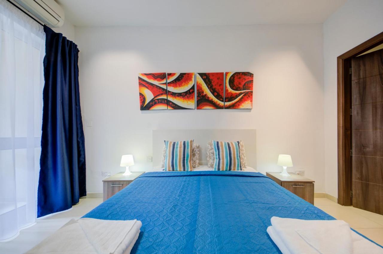 St Julians 2 Bedroom Apartment With Commanding Seaviews By Shortletsmalta Saint Julian's Exterior foto