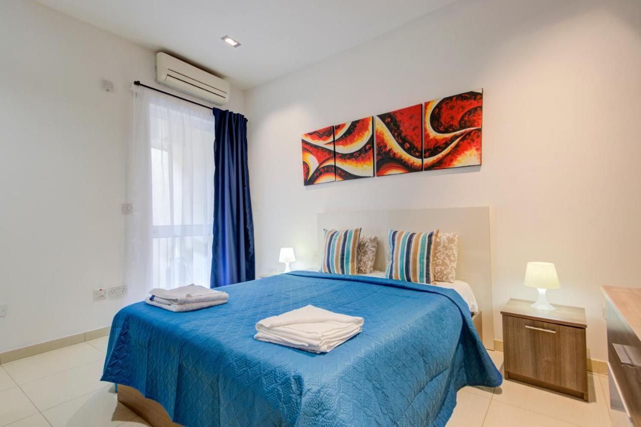 St Julians 2 Bedroom Apartment With Commanding Seaviews By Shortletsmalta Saint Julian's Exterior foto